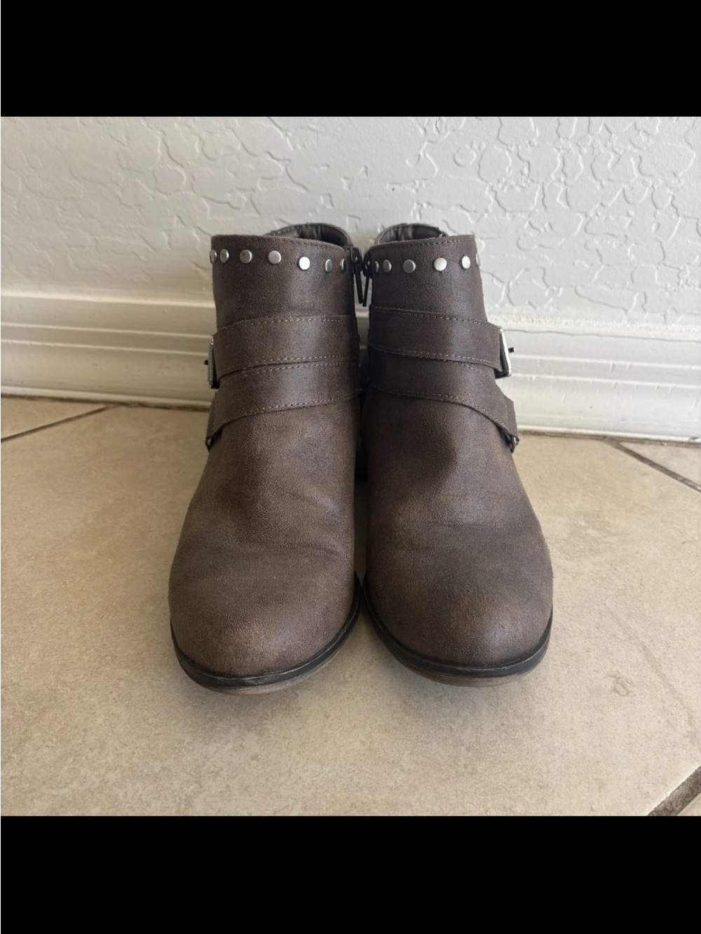 a.n.a Alford Ankle Boots Women 6.5M Brown Suede Studded Buckle Bootie Block Heel